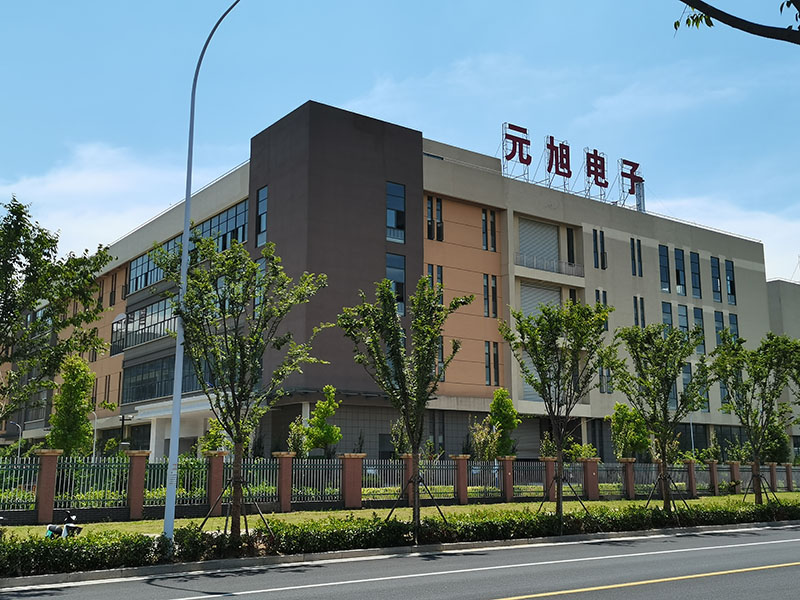 南京薩特科技旗下全資子公司安徽元旭采購我司一臺(tái)八溫區(qū)回流焊用于貼片保險(xiǎn)絲，貼片電阻測試SMT焊接缺陷
